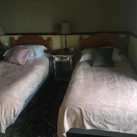 Regency House Bed & Breakfast วอลตัน-ออน-เดอะ-เนซ ภายนอก รูปภาพ