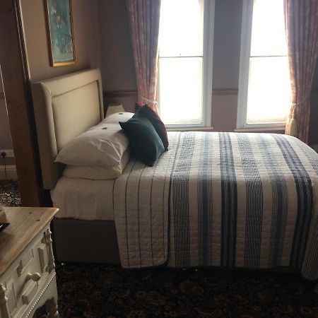 Regency House Bed & Breakfast วอลตัน-ออน-เดอะ-เนซ ภายนอก รูปภาพ