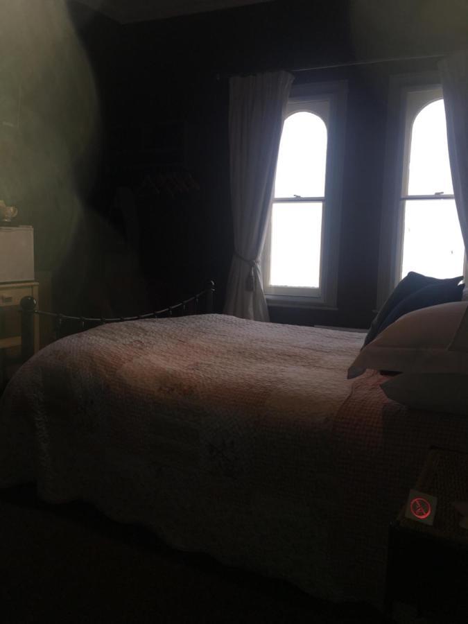 Regency House Bed & Breakfast วอลตัน-ออน-เดอะ-เนซ ภายนอก รูปภาพ