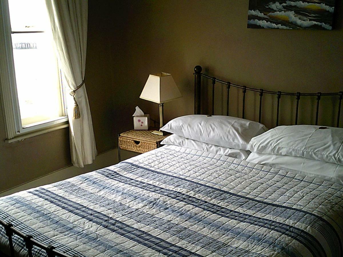 Regency House Bed & Breakfast วอลตัน-ออน-เดอะ-เนซ ภายนอก รูปภาพ